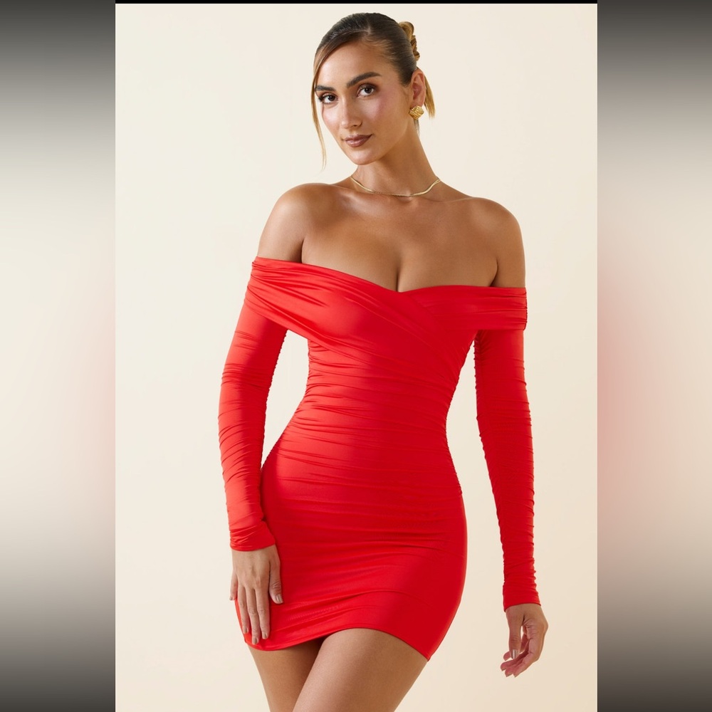 Oh Polly Off-Shoulder Ruched Bodycon Mini Dress in Scarlet